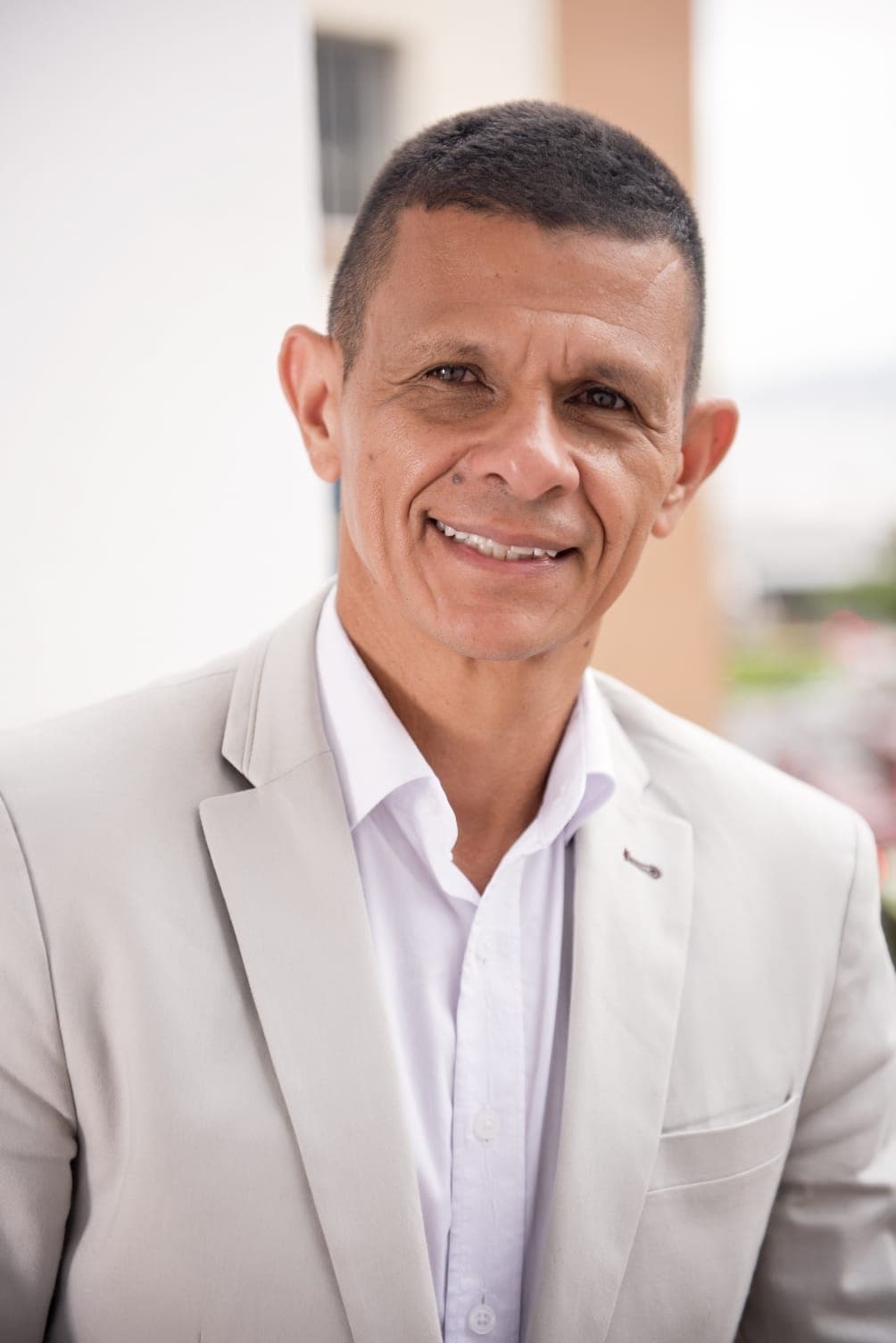 ALEX CAMPOS